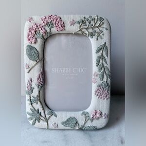 Chic Floral Embroidered ceramic Frame - Cream and Green